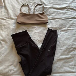 Lululemon 3/4 leggings size 4 and green bra